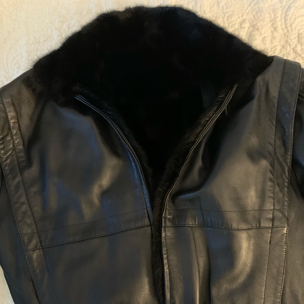 Women’s leather bomber jacket with mink inside